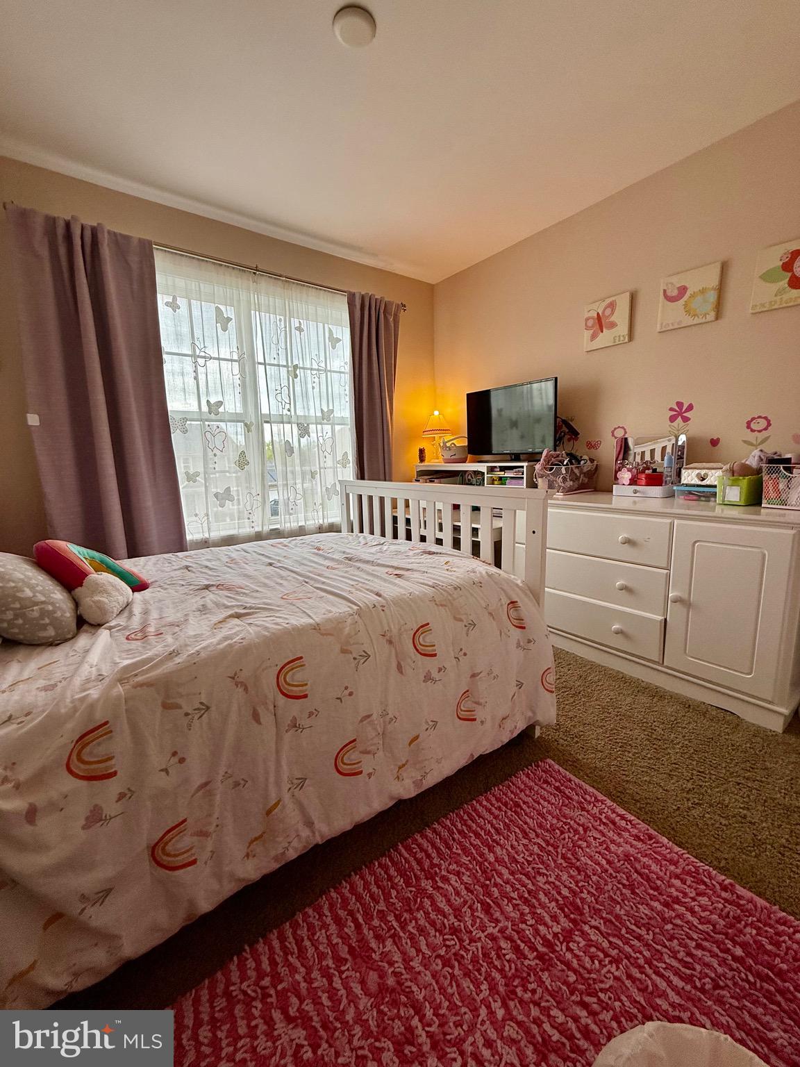 1813 SILVERLEAF LANE