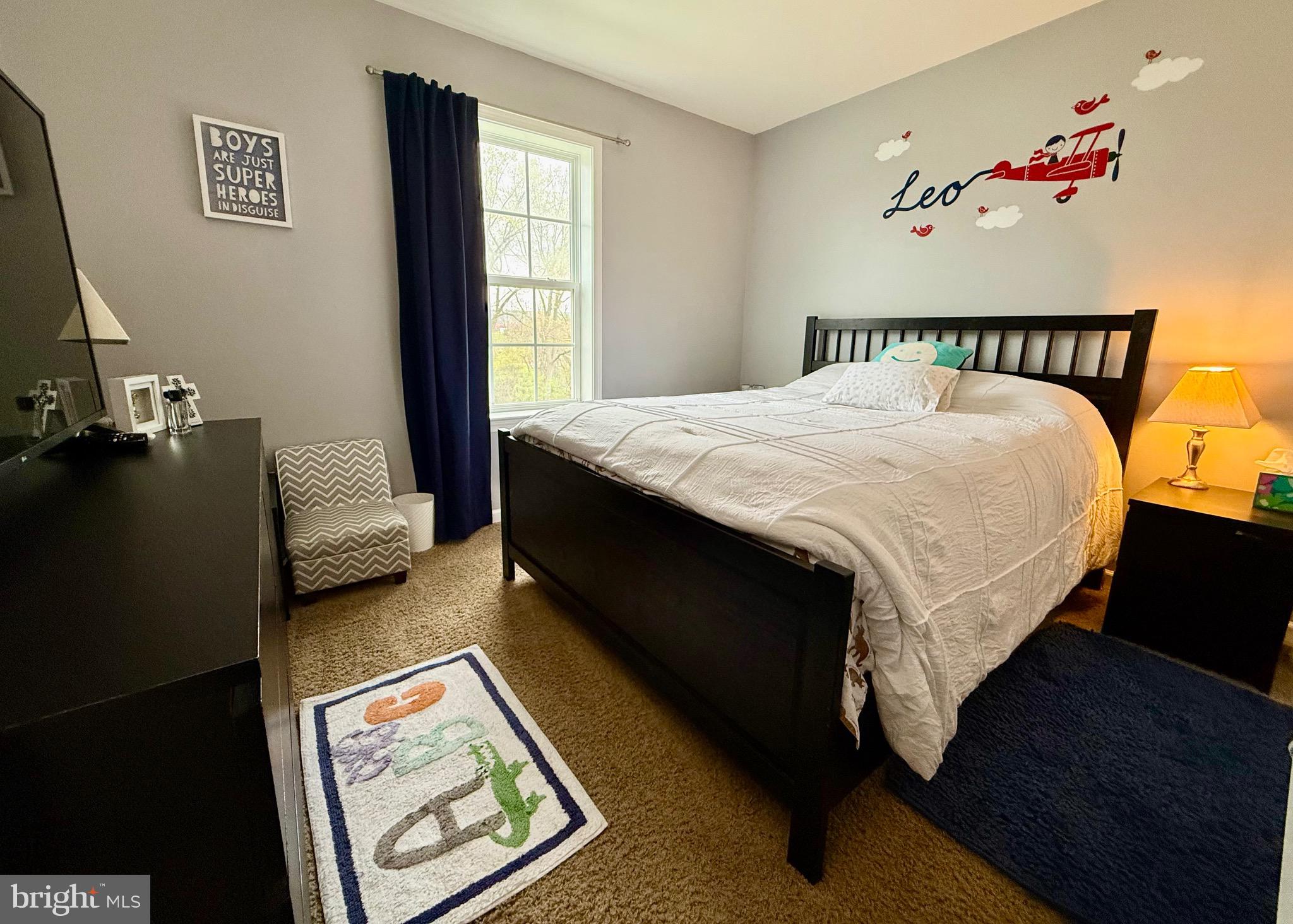 1813 SILVERLEAF LANE