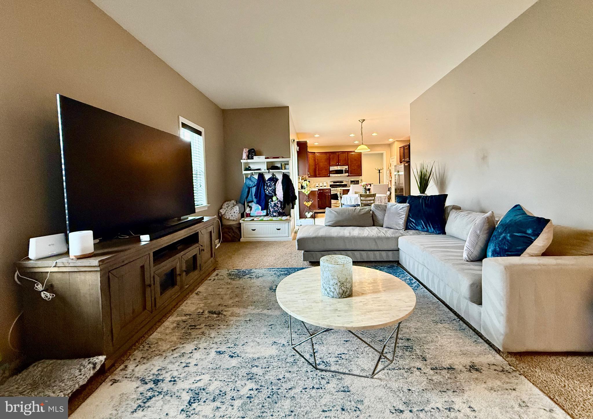 1813 SILVERLEAF LANE