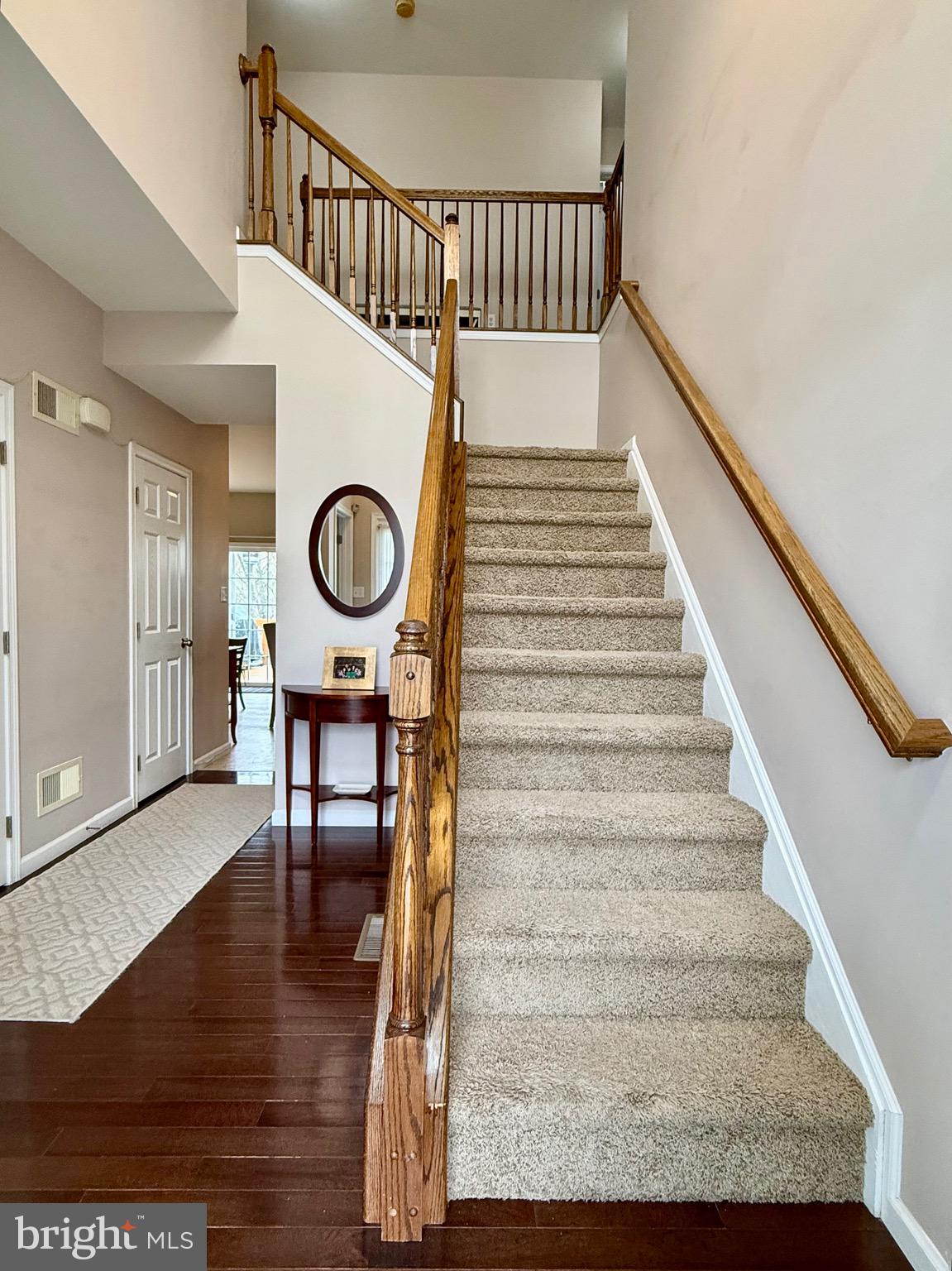 1813 SILVERLEAF LANE