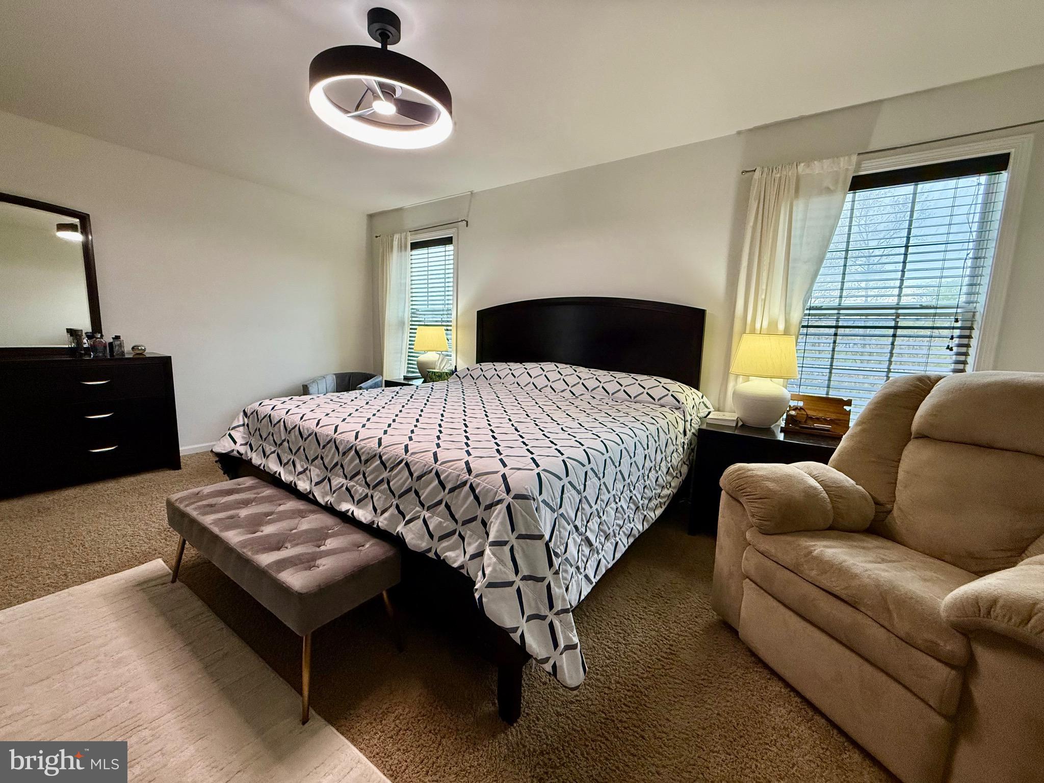 1813 SILVERLEAF LANE