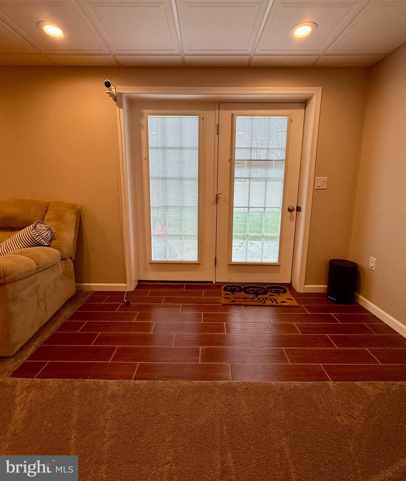 1813 SILVERLEAF LANE