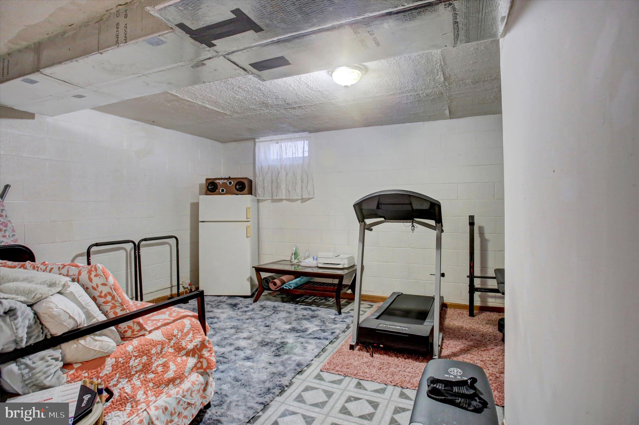 8859 PICADILLY CIRCLE