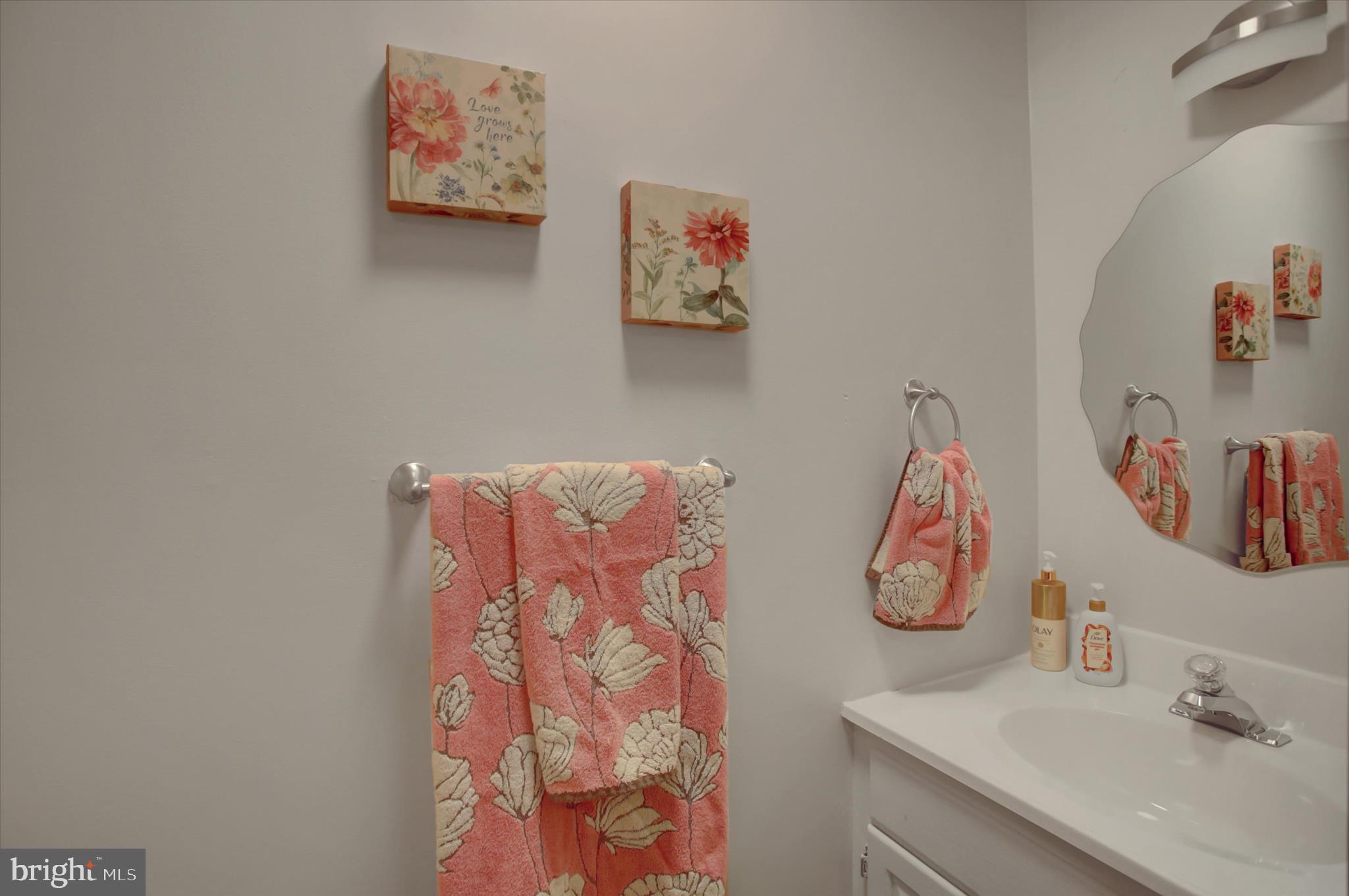 8859 PICADILLY CIRCLE