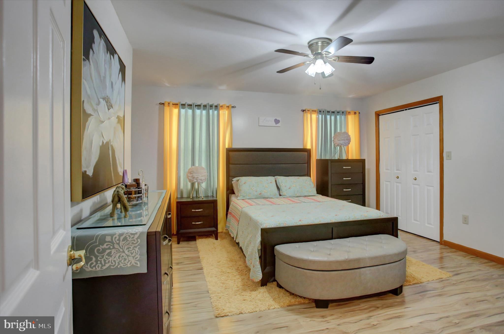 8859 PICADILLY CIRCLE