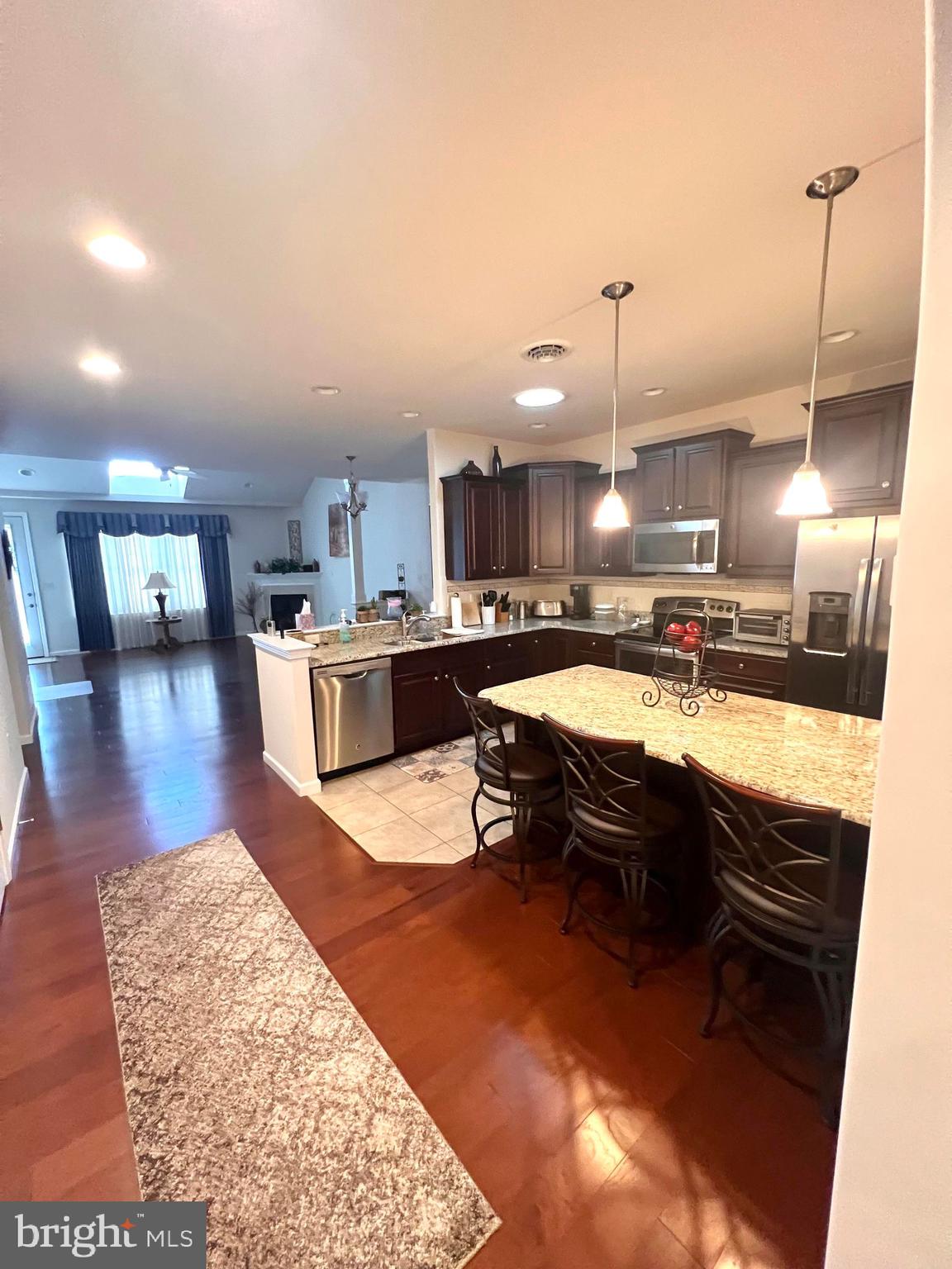 106 Windermere Dr
