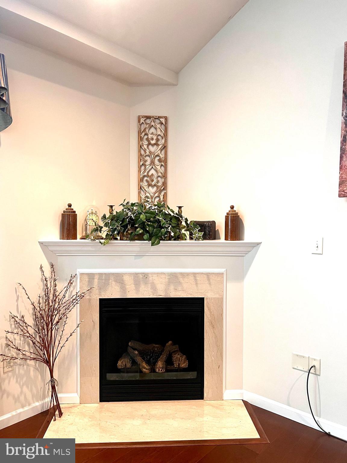 106 Windermere Dr
