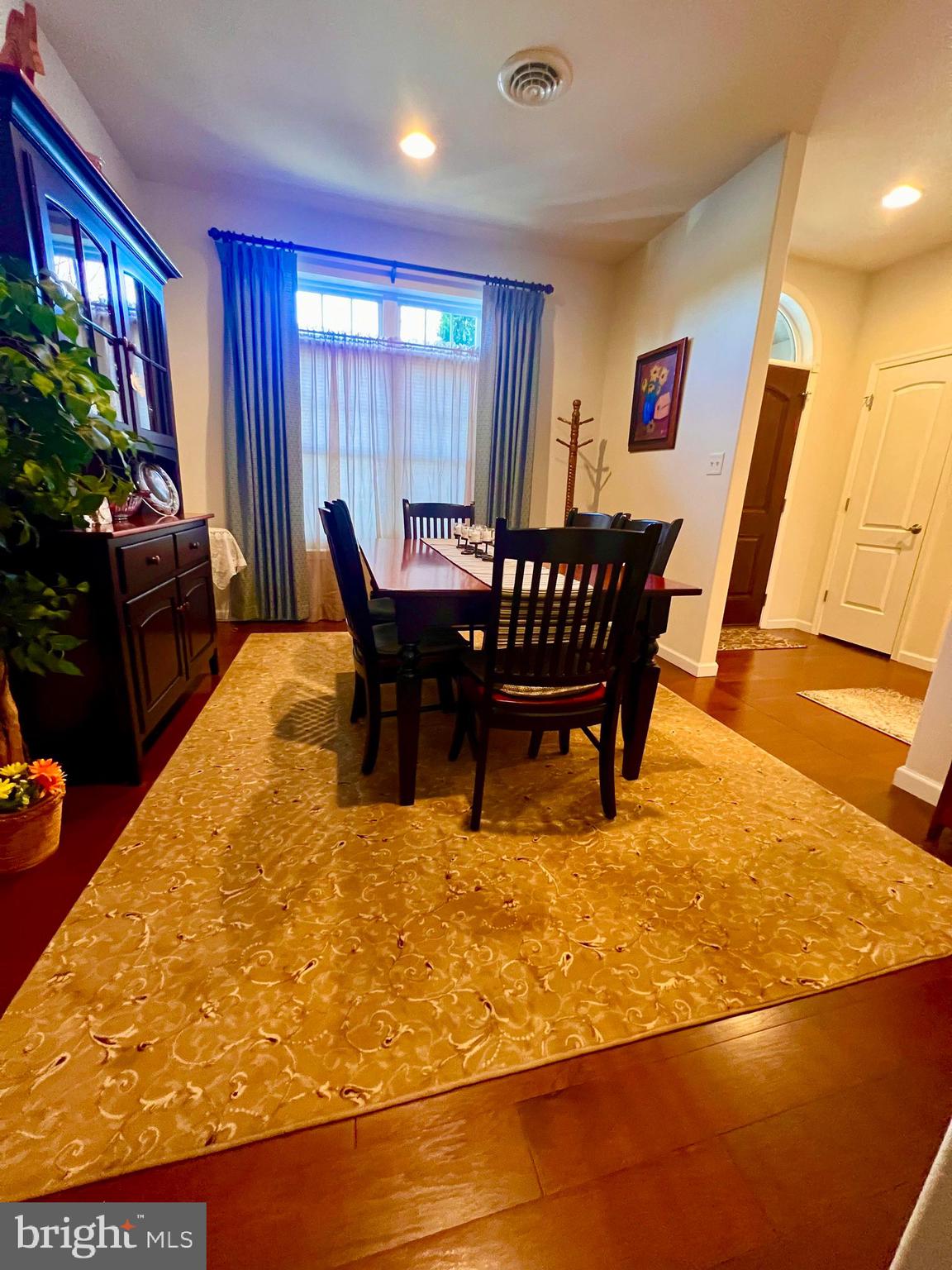 106 Windermere Dr
