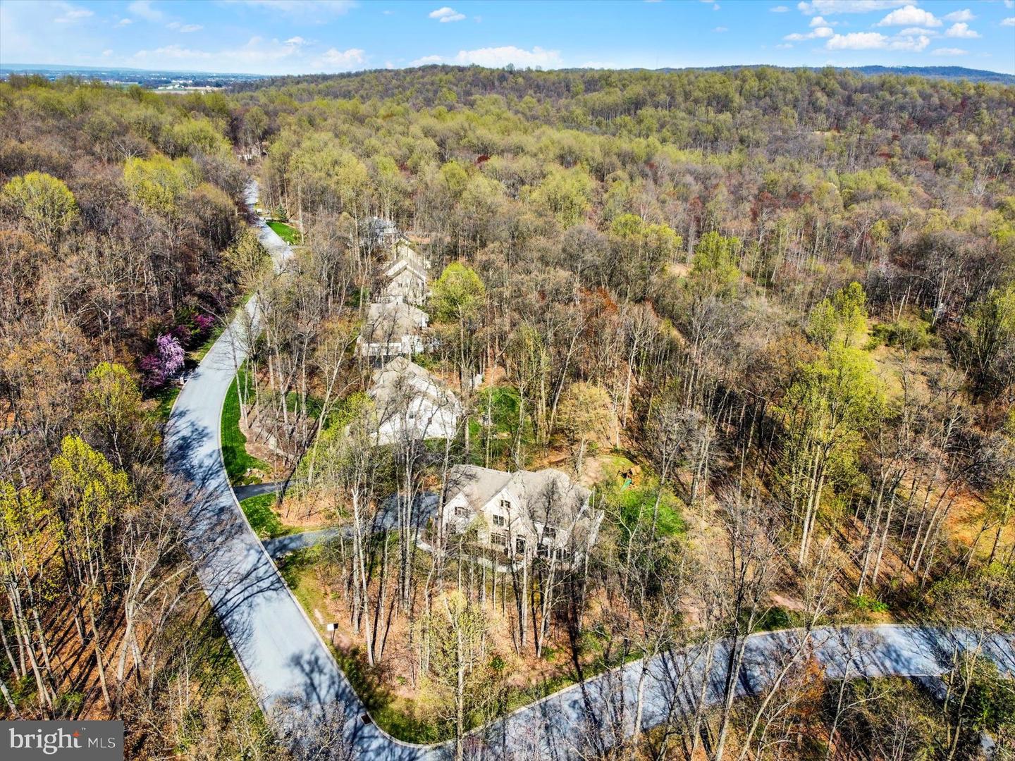 6 Mockingbird Ln