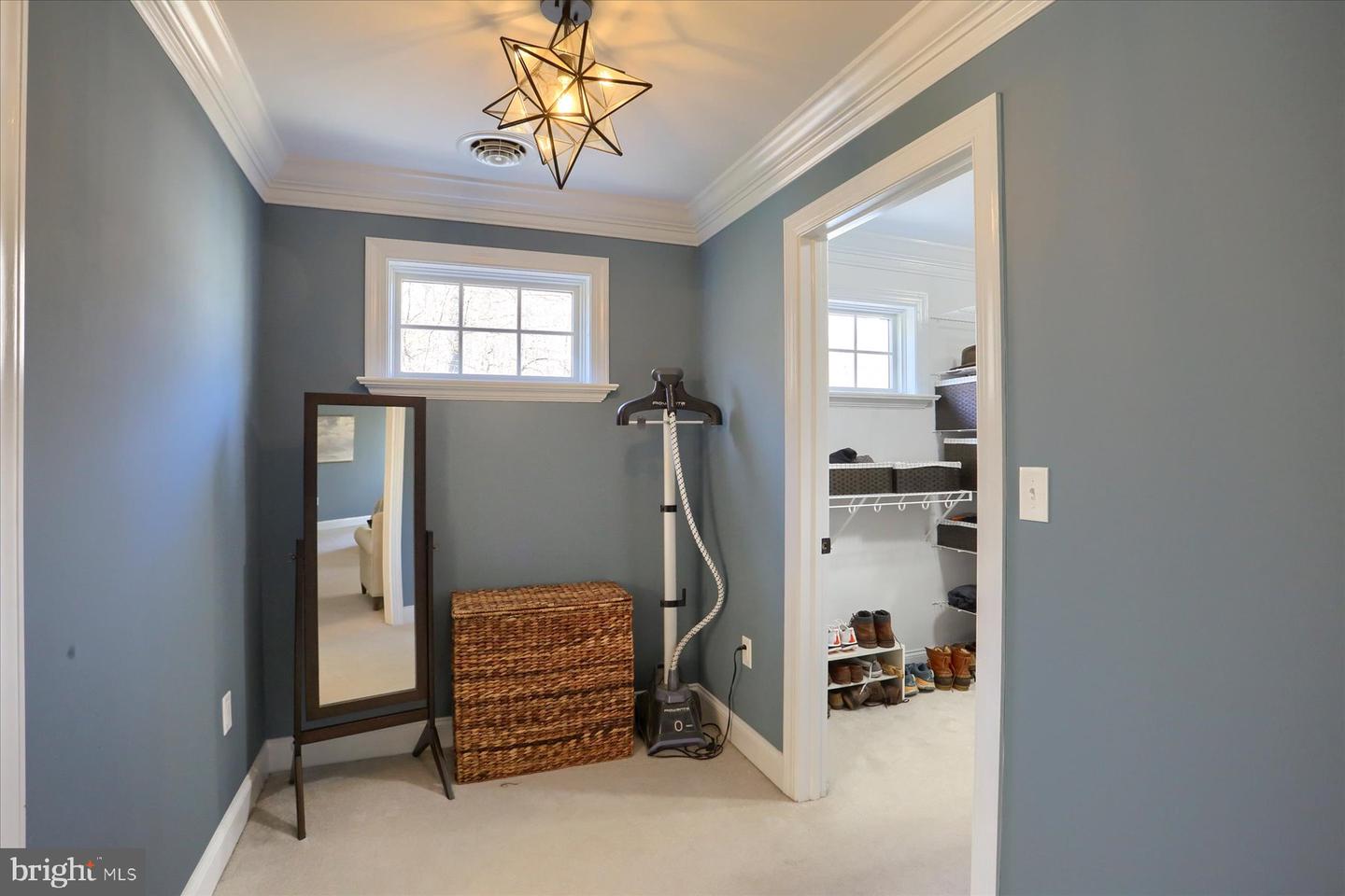 6 Mockingbird Ln