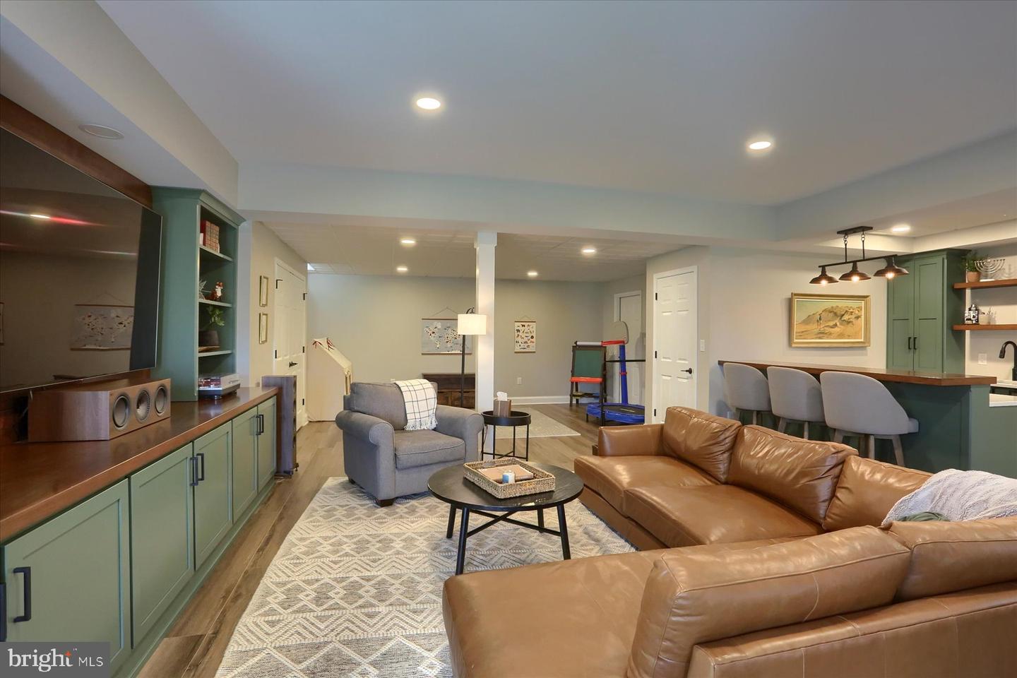 6 Mockingbird Ln
