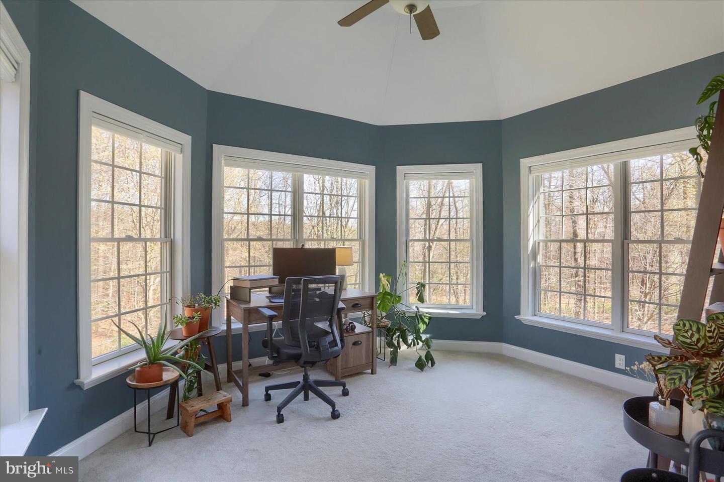 6 Mockingbird Ln