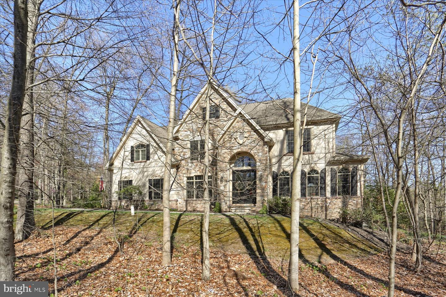 6 Mockingbird Ln