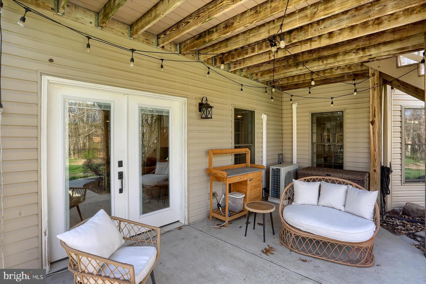 6 Mockingbird Ln