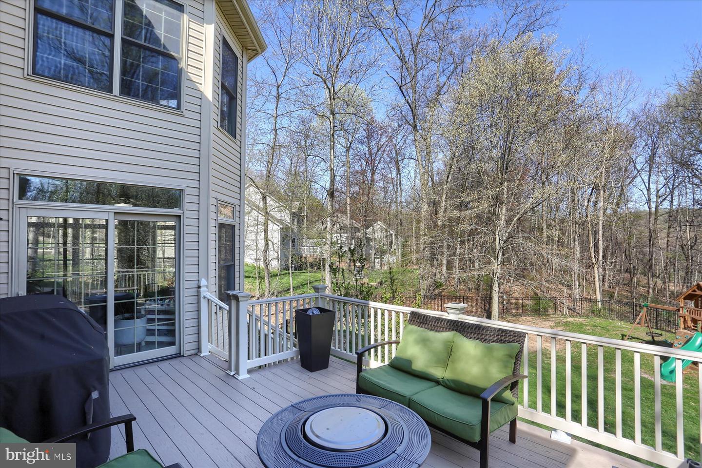 6 Mockingbird Ln