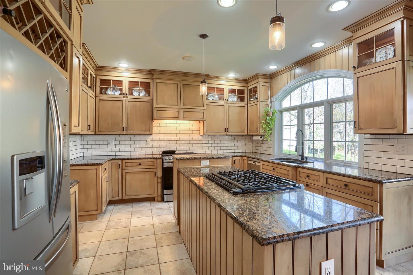 6 Mockingbird Ln