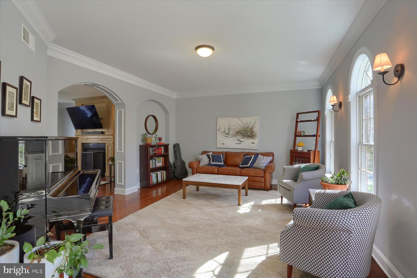 6 Mockingbird Ln