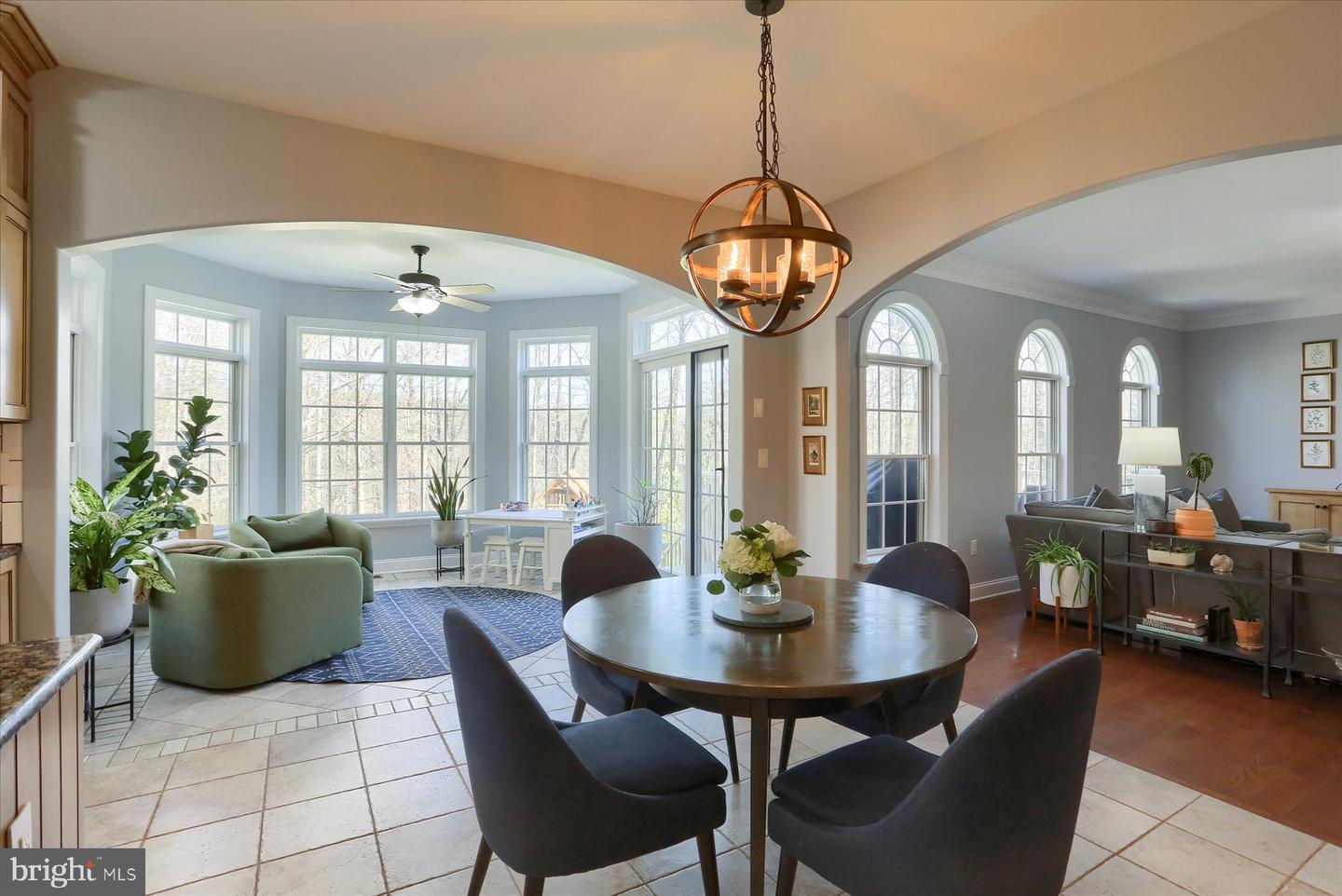 6 Mockingbird Ln