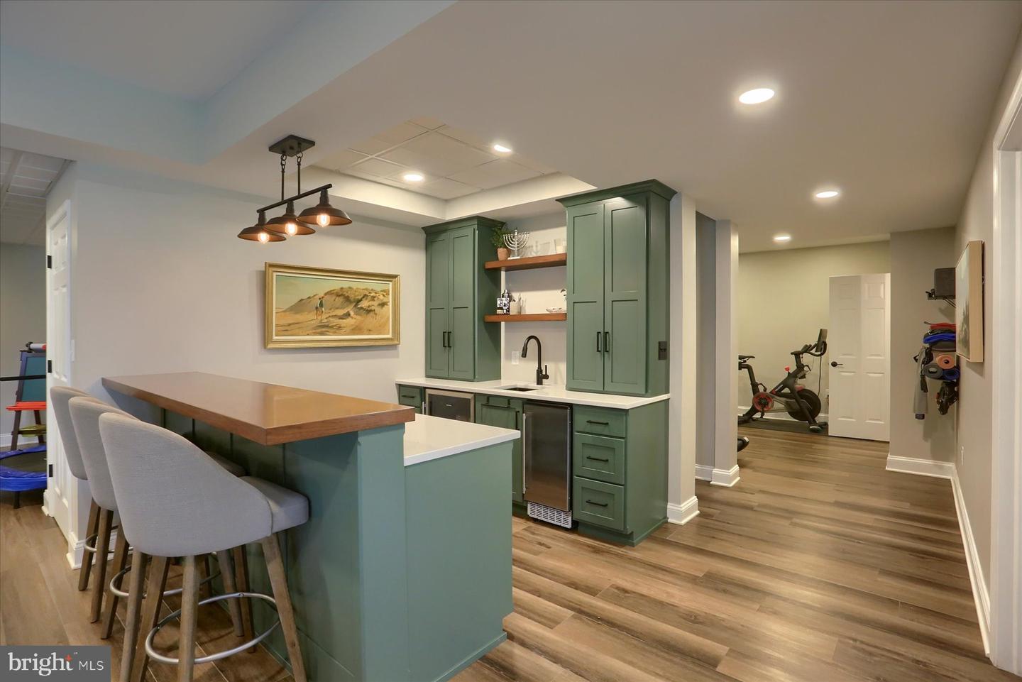 6 Mockingbird Ln