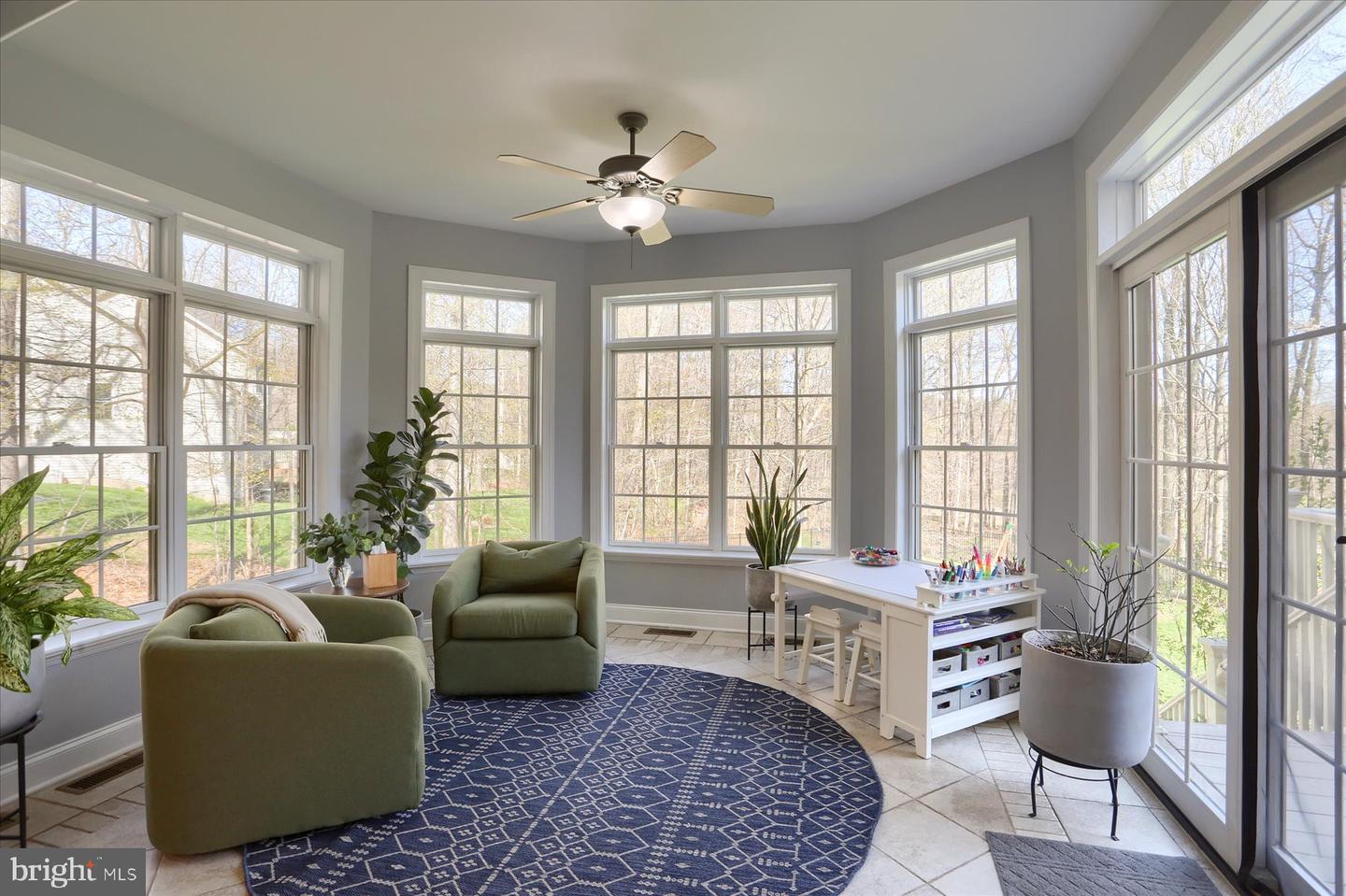 6 Mockingbird Ln