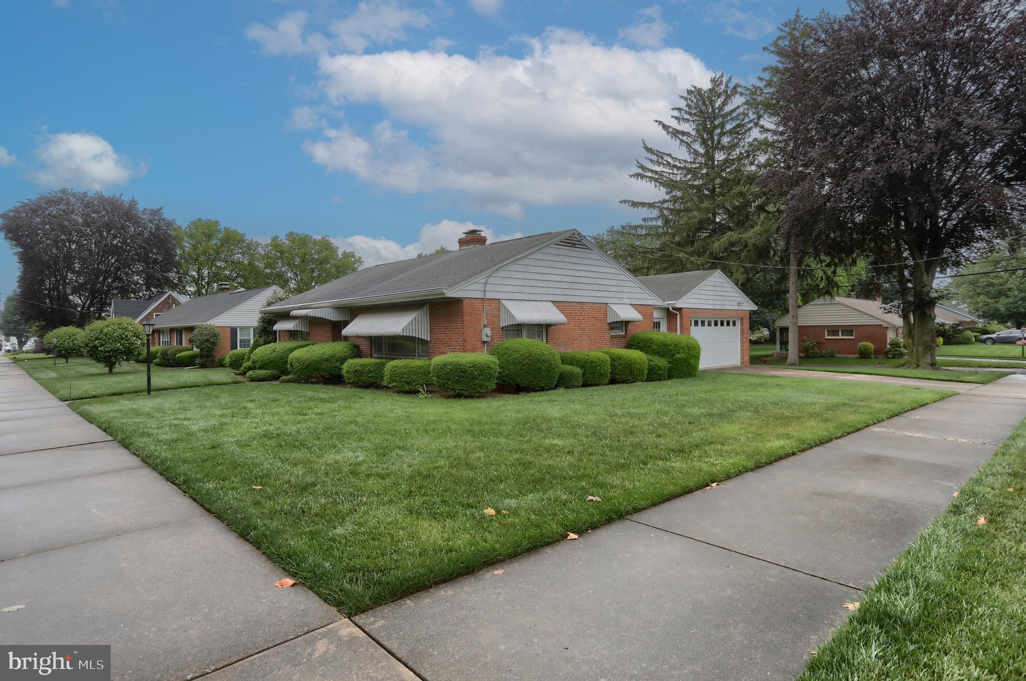 228 S Forge Rd