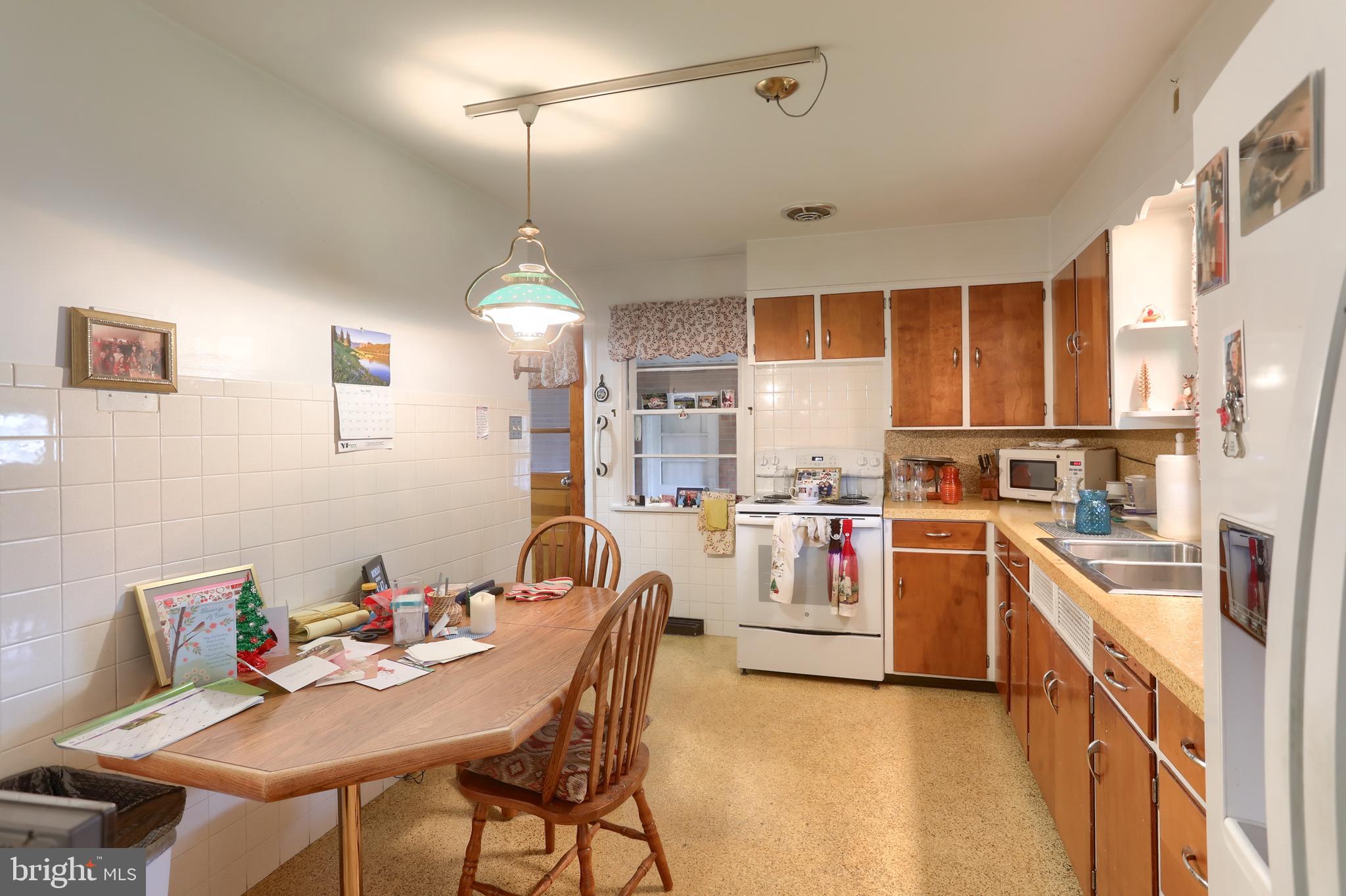 228 S Forge Rd