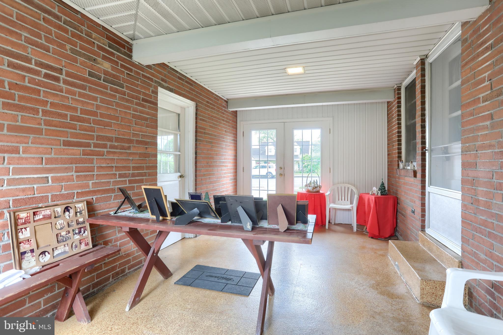 228 S Forge Rd