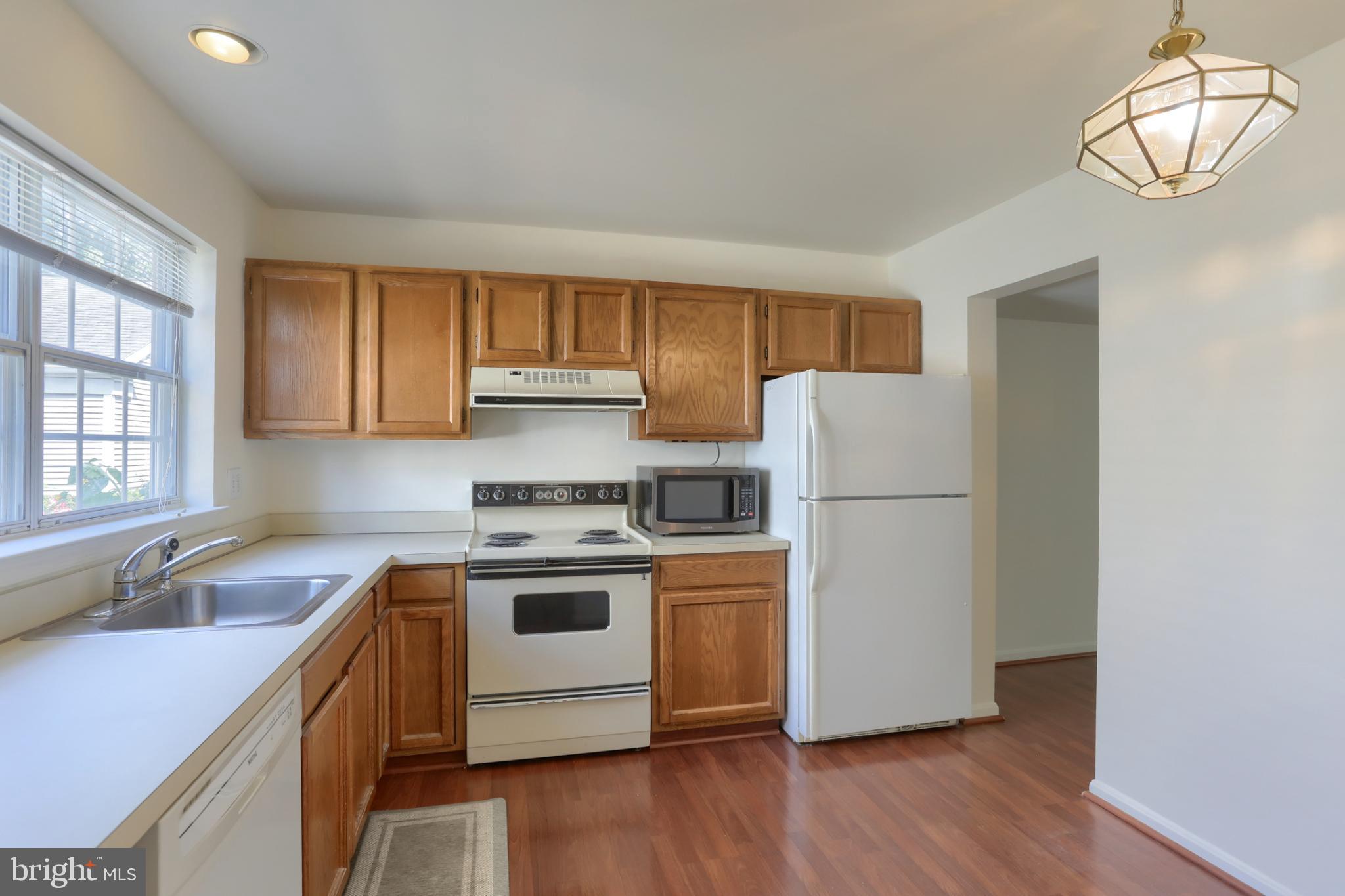 503 BARRINGTON COURT