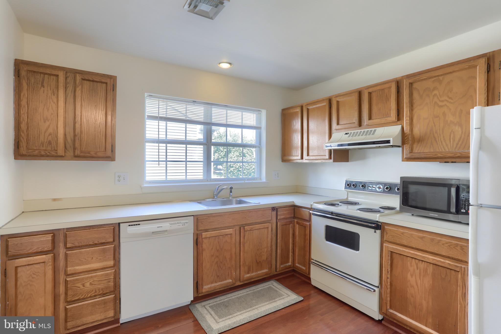 503 BARRINGTON COURT