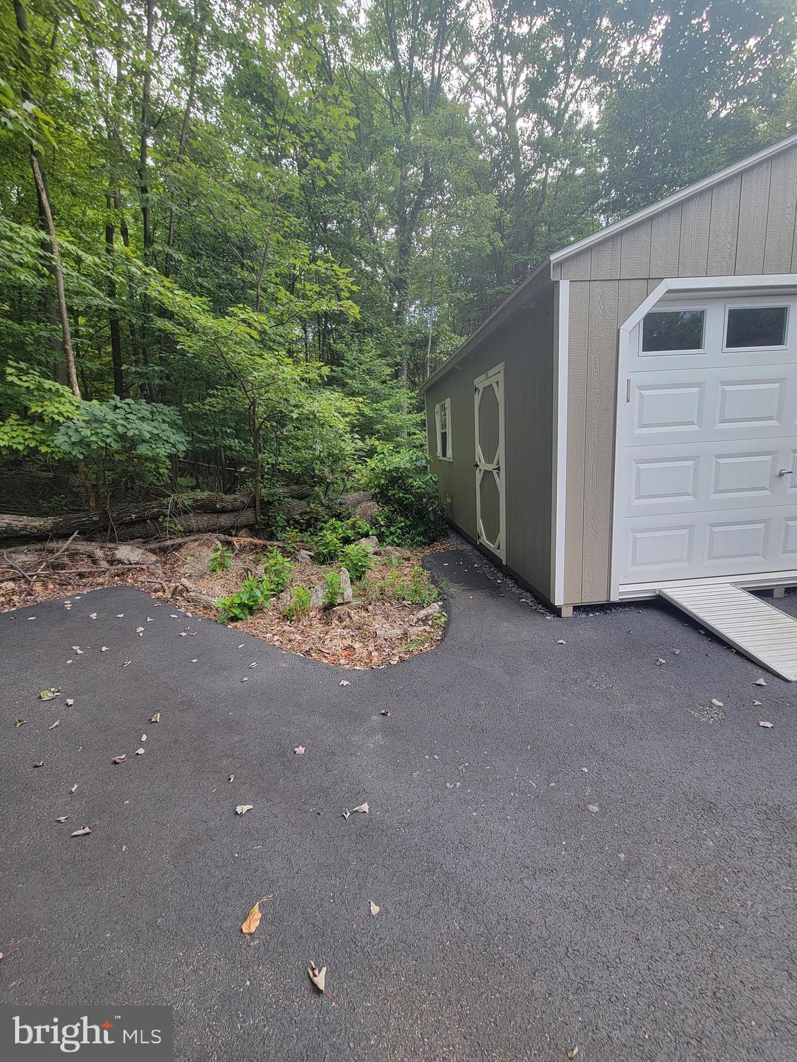 279 Hickory Ridge Rd