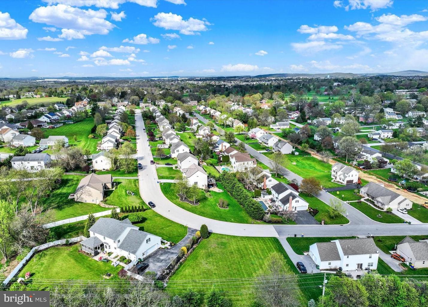 2741 PRIMROSE LANE N