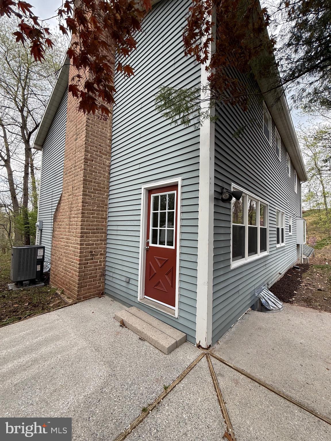 11 PINE TREE DRIVE