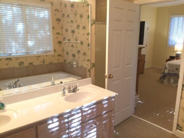 1001 Jungle Shores Drive Unit: 1/4  Share Interval