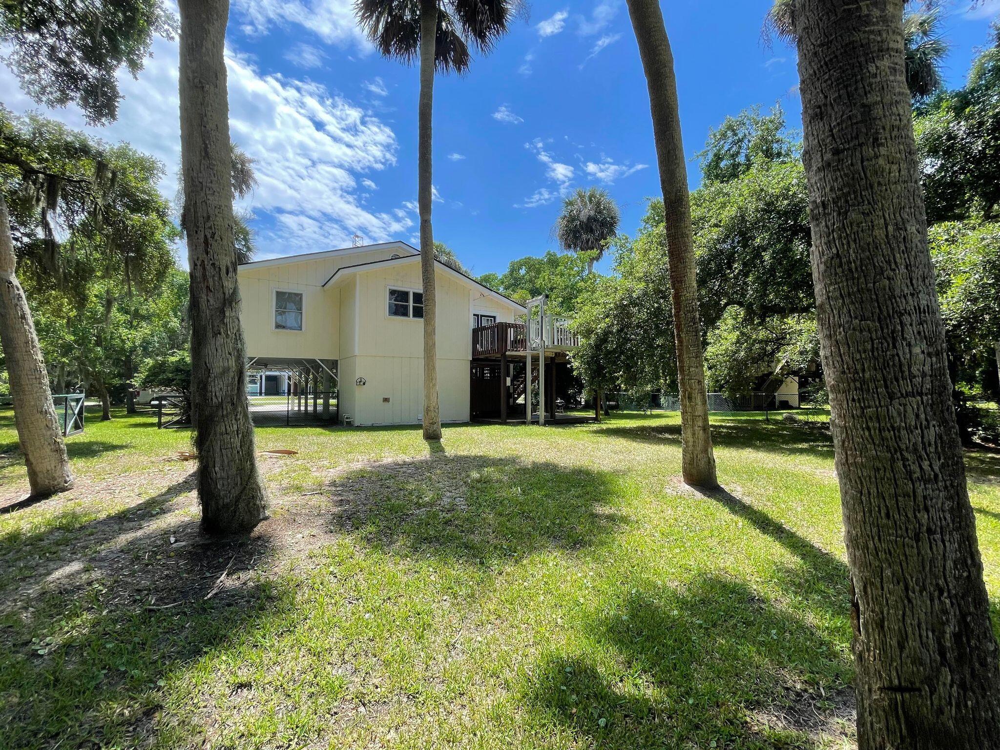 1211 Thistle Street