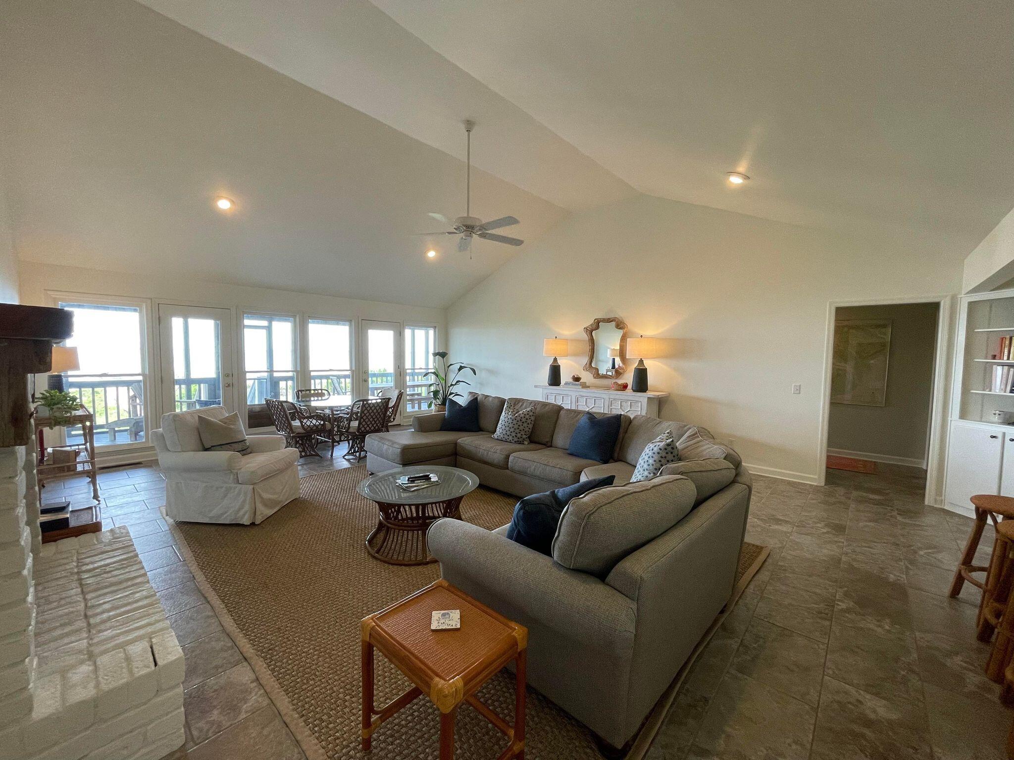 3330 Palmetto Boulevard