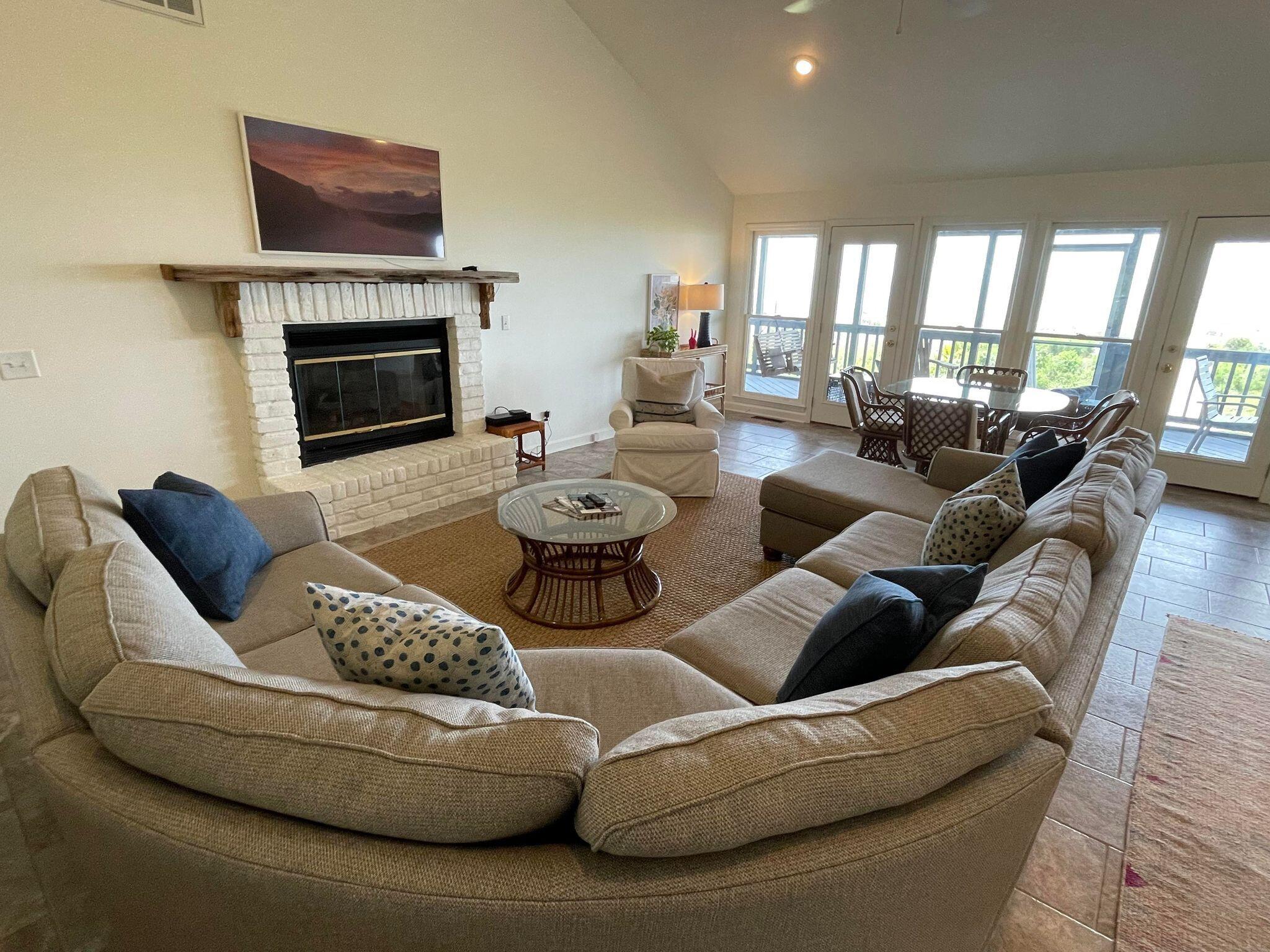 3330 Palmetto Boulevard