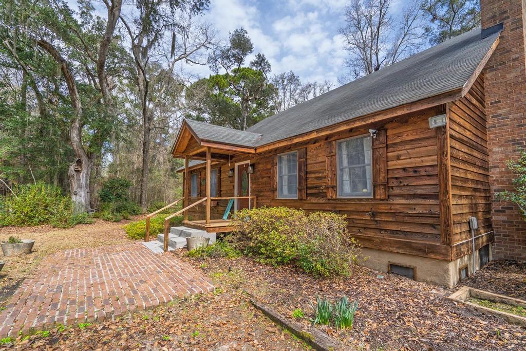 8262 Fairview Nursery Road