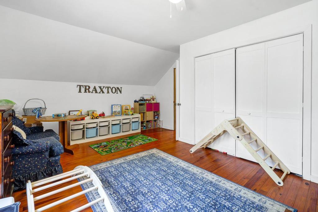 8262 Fairview Nursery Road