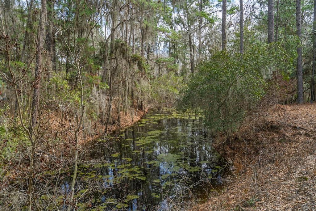 8262 Fairview Nursery Road
