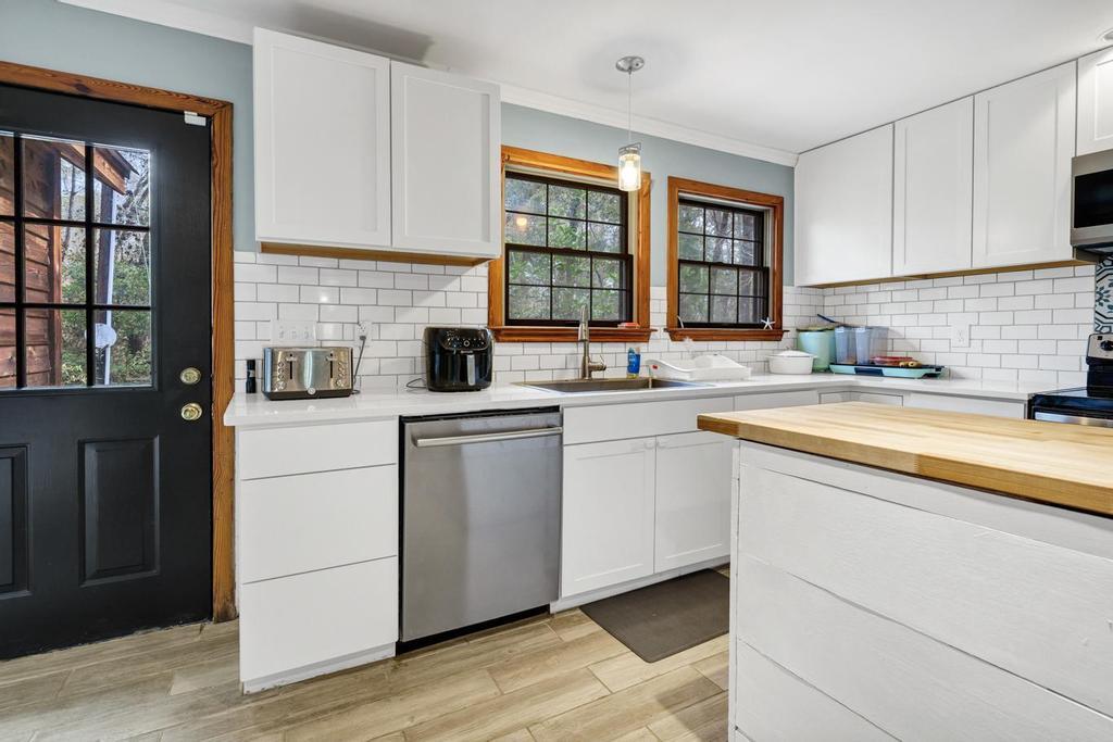 8262 Fairview Nursery Road