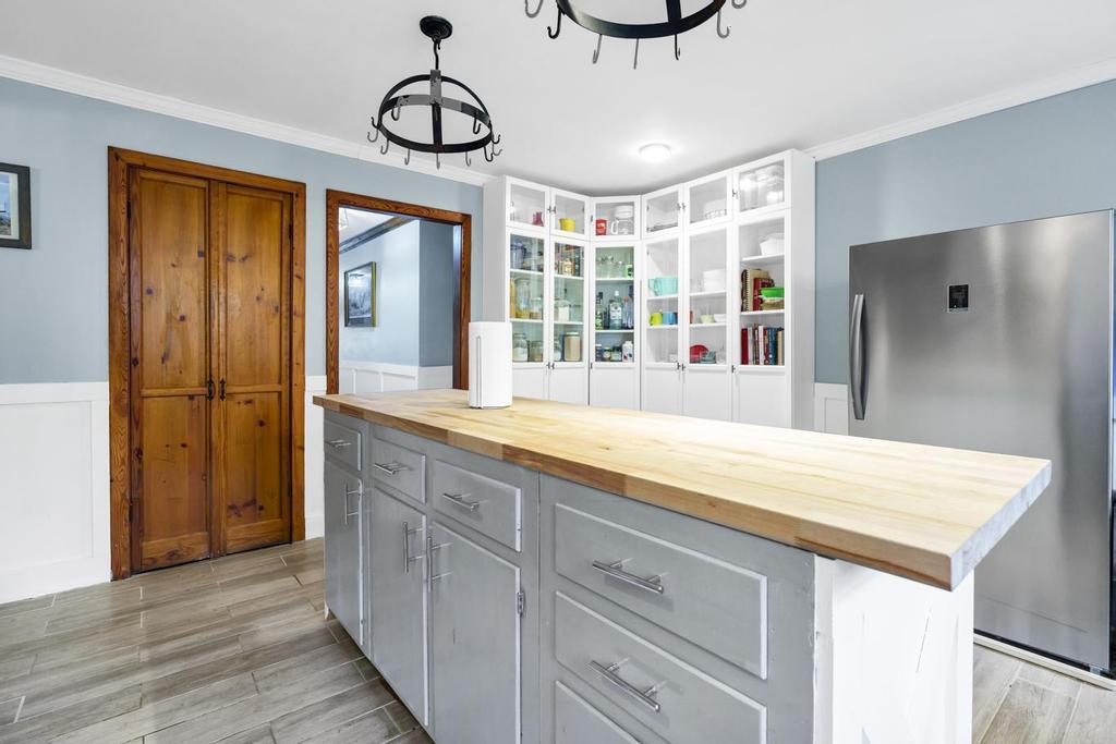 8262 Fairview Nursery Road