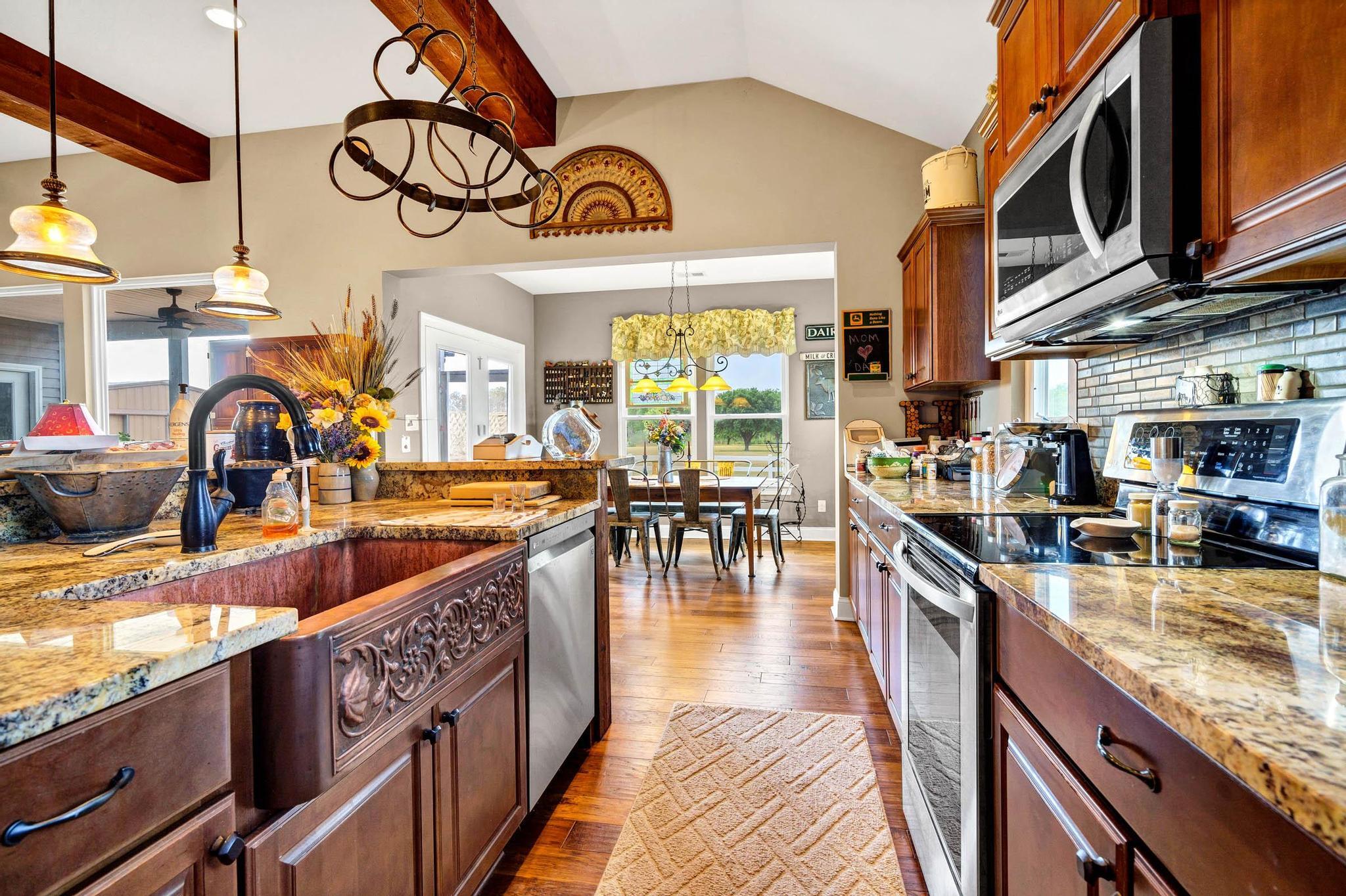 7875 Berry Manor Lane