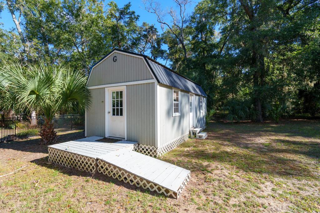 8838 Palmetto Road