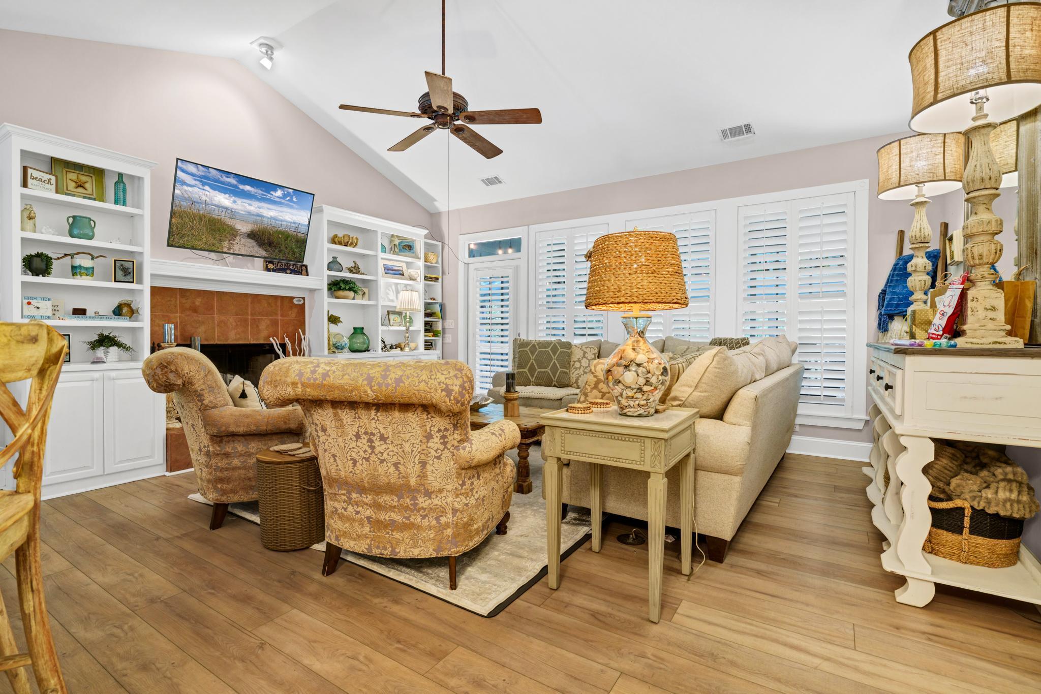 407 Pompano Road