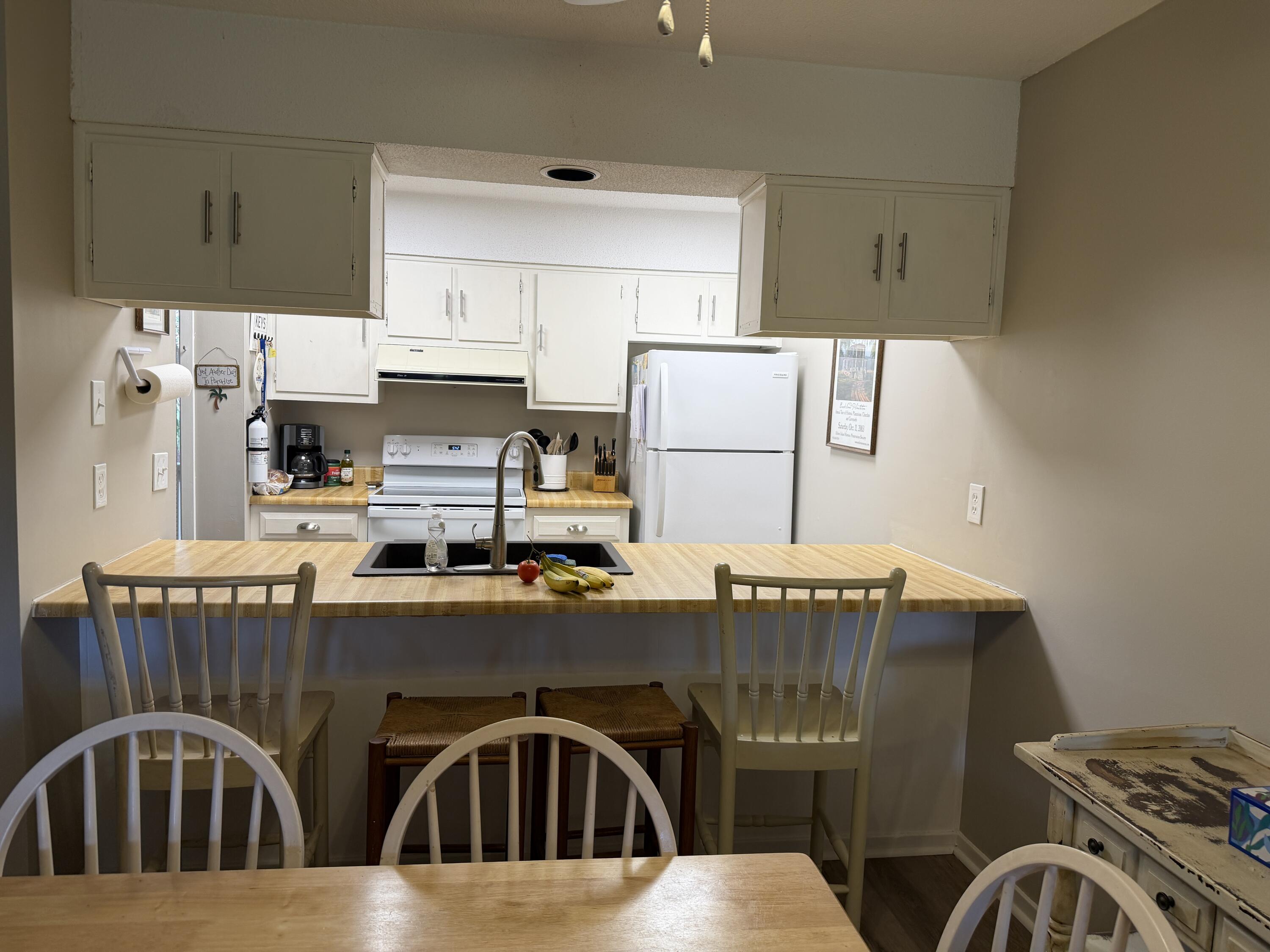 841 Club Cottage # 4 Unit: Share #4