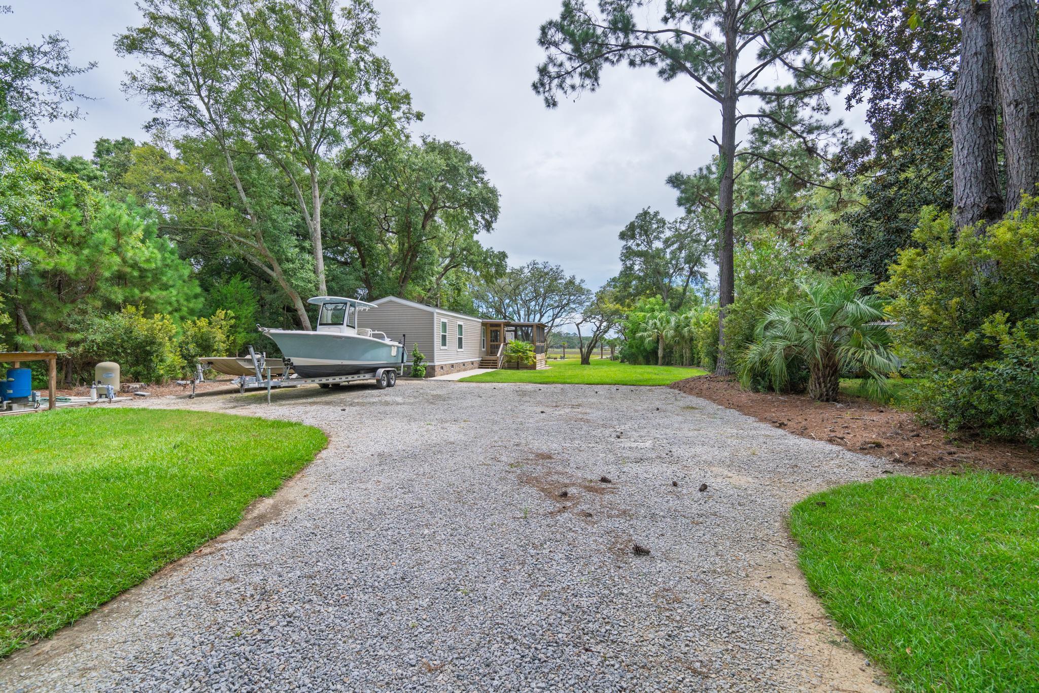 8775 Peters Point Road