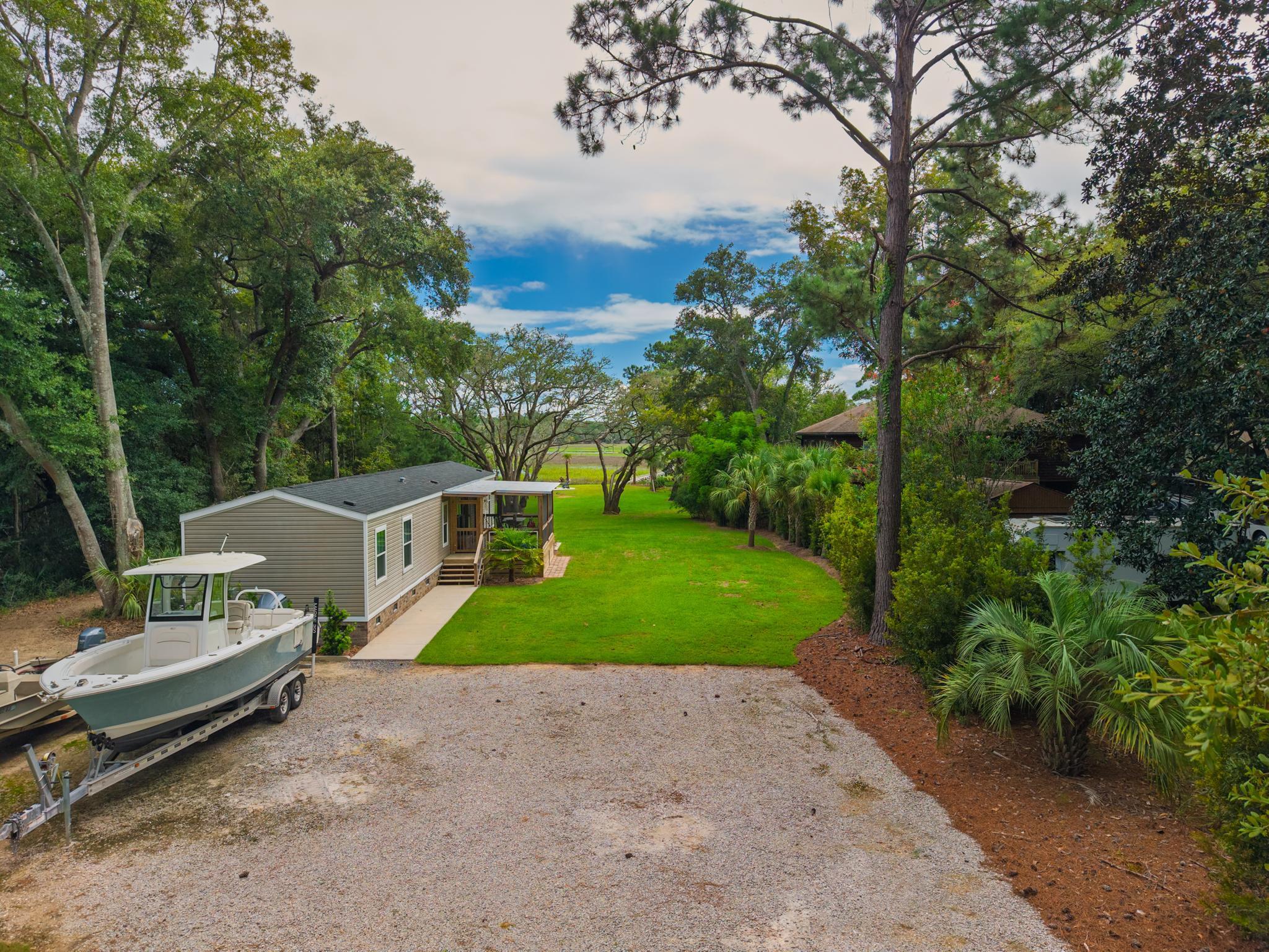 8775 Peters Point Road