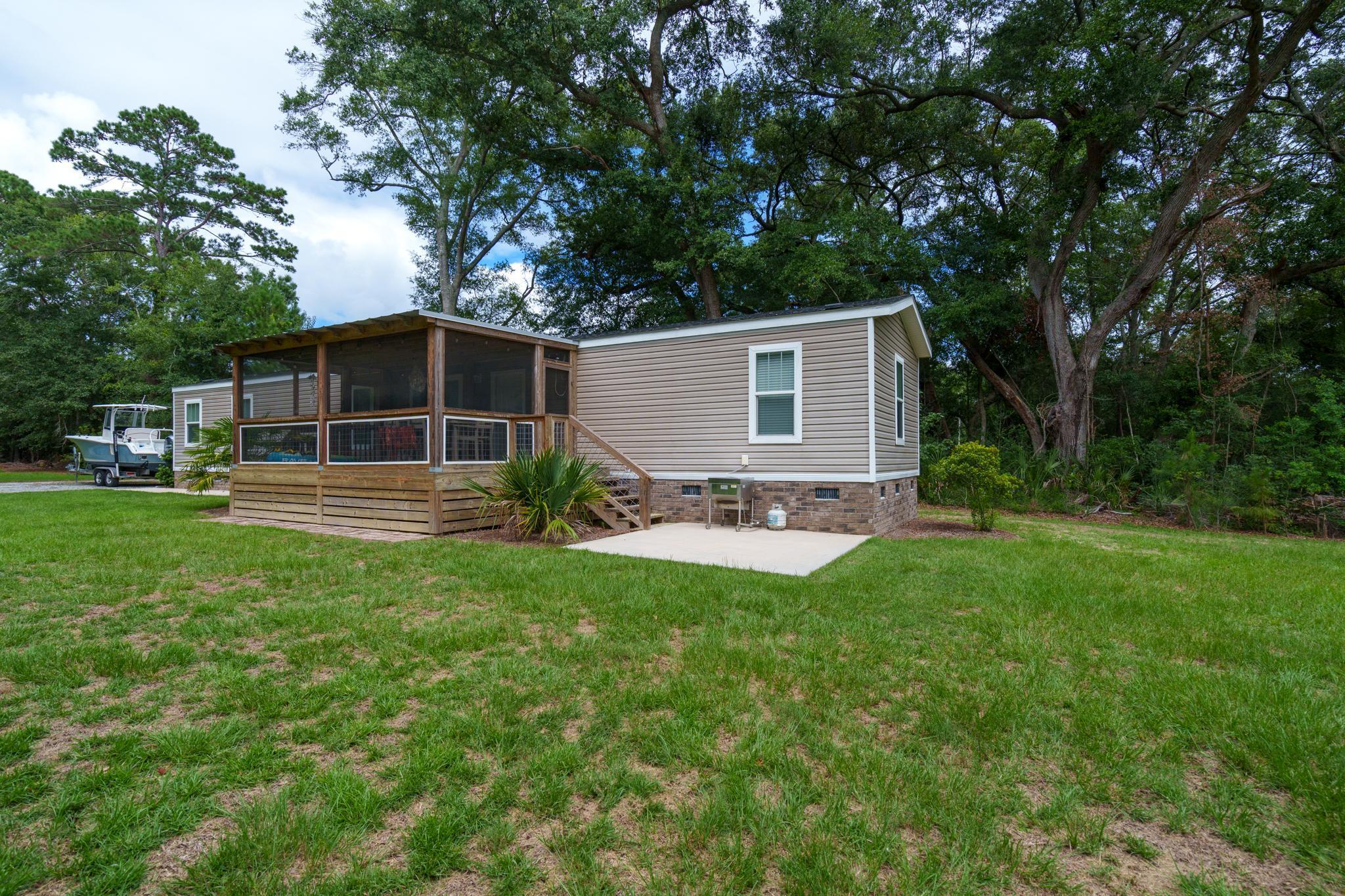 8775 Peters Point Road