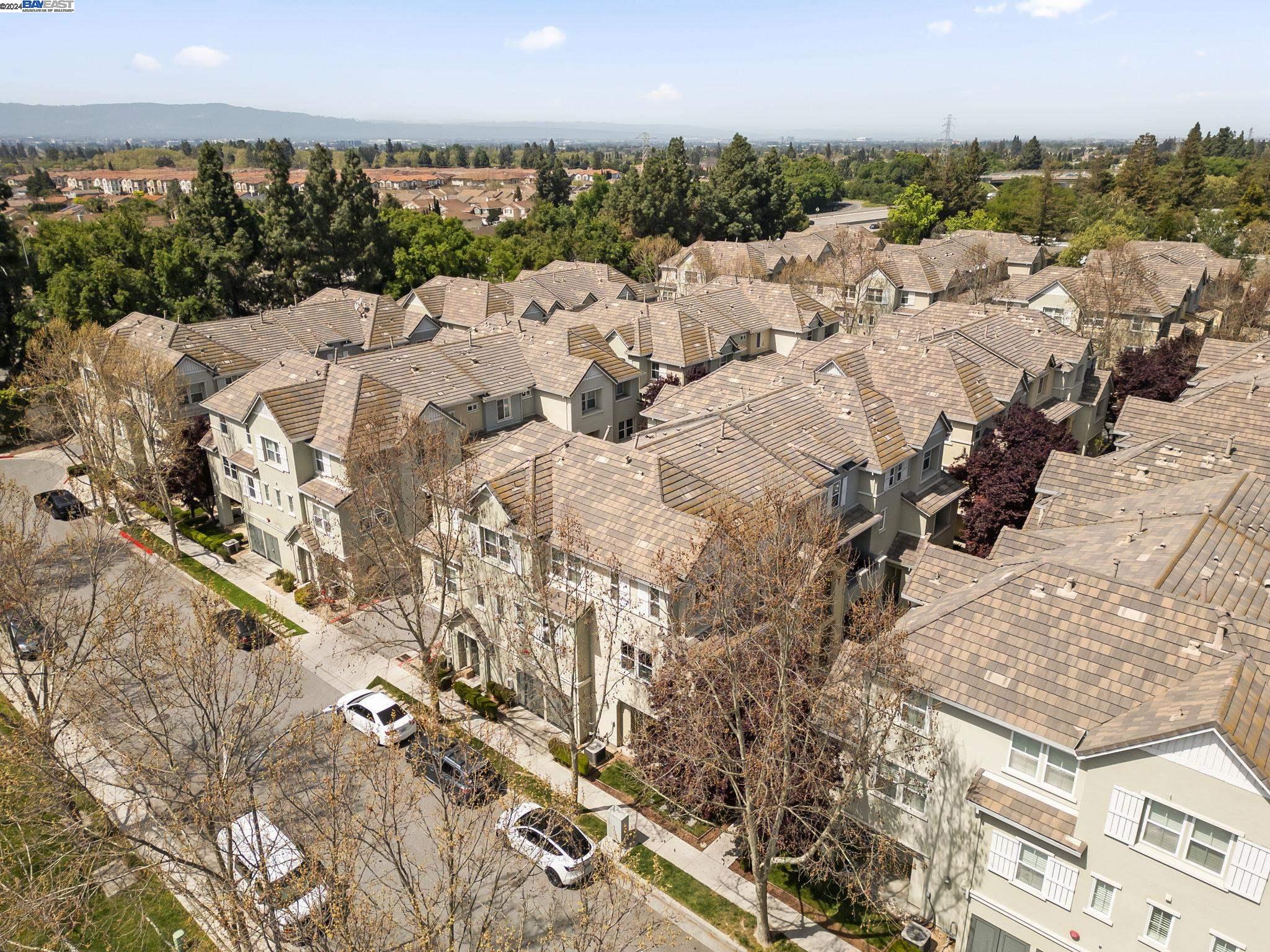 2559 Riparian Ct