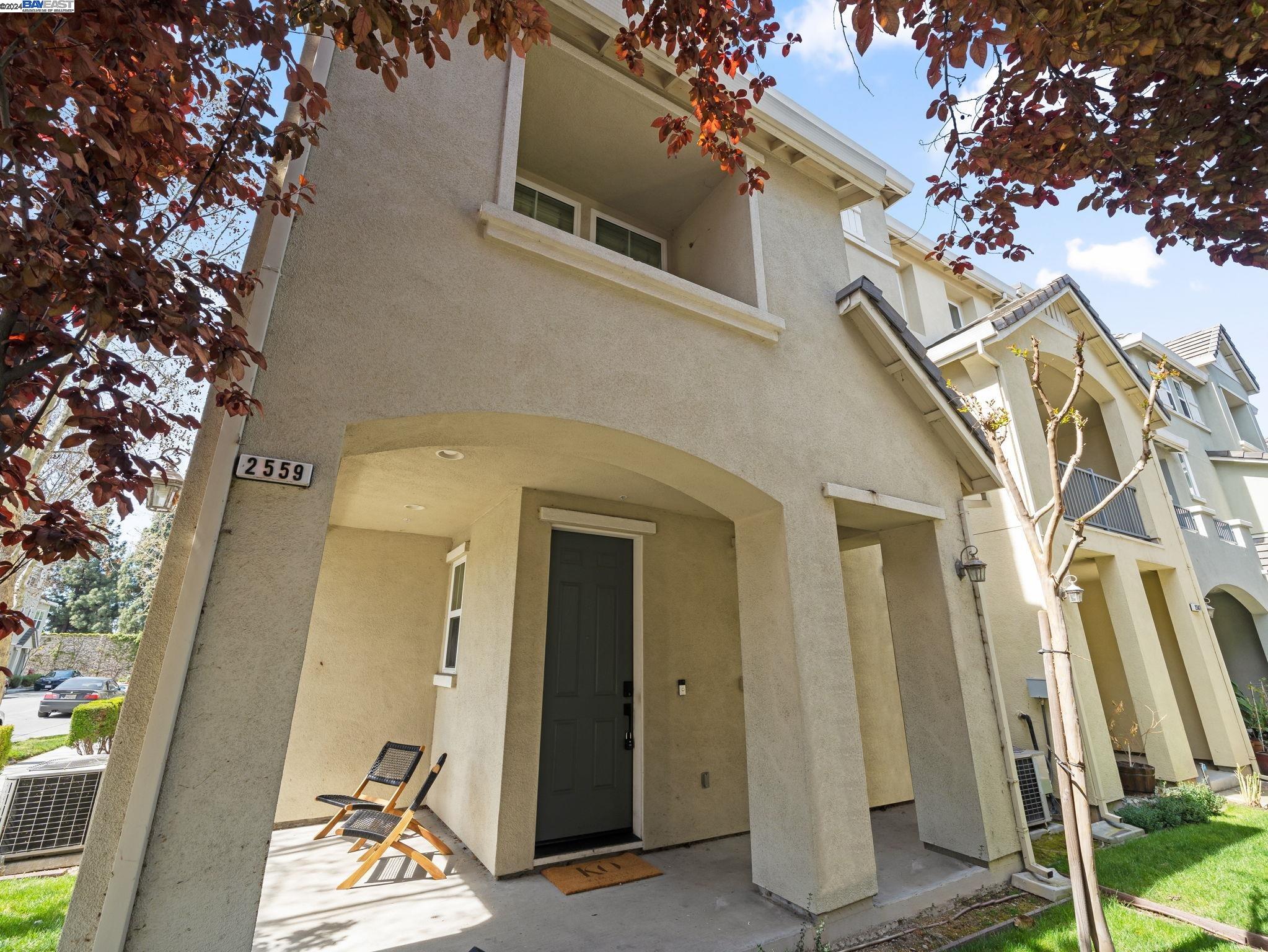 2559 Riparian Ct